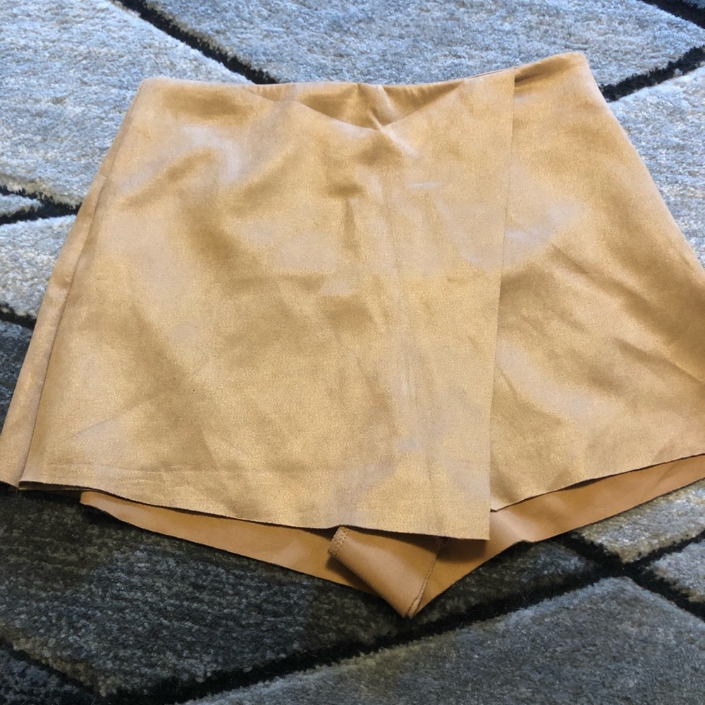 Suede Caramel skirt/shorts